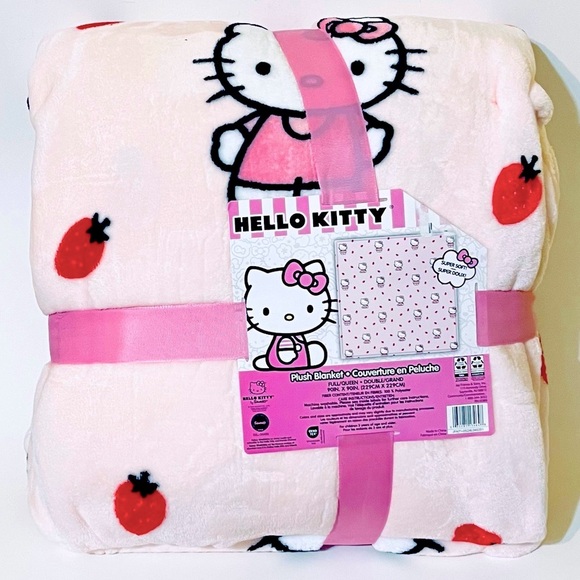 Hello Kitty Other - 🍓Hello Kitty Pink Strawberry Blanket